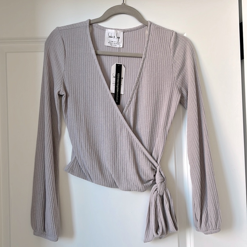 Long sleeve sweater top